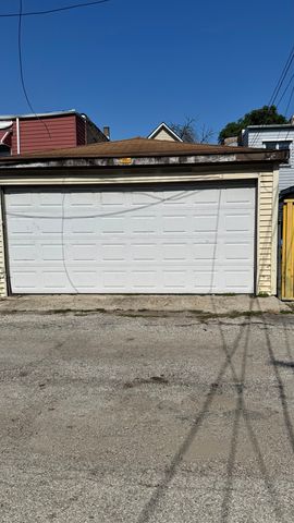 4925 W Erie Street, Chicago, IL 60644