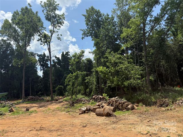 501 Providence Road, Gaffney, SC 29341