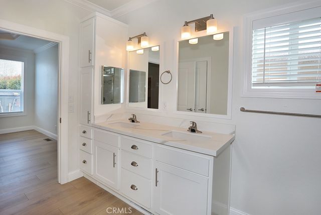 129 La Ronda, Tustin, CA 92780
