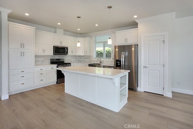 129 La Ronda, Tustin, CA 92780
