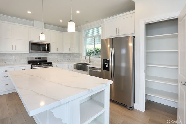 129 La Ronda, Tustin, CA 92780
