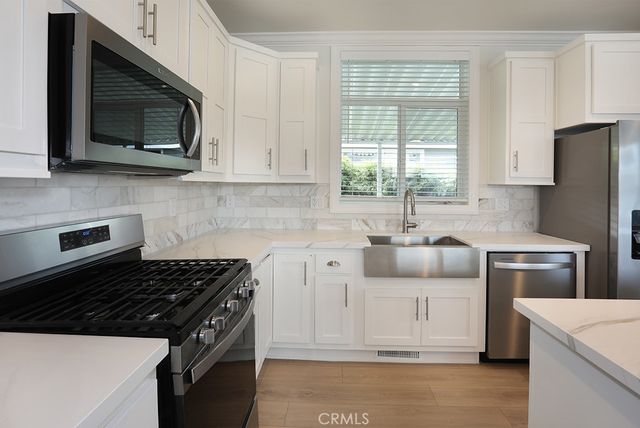 129 La Ronda, Tustin, CA 92780