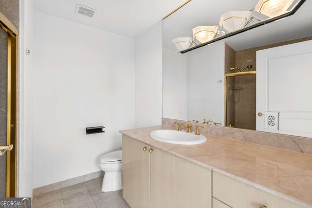 700 Park Regency Place NE 2104, Atlanta, GA 30326