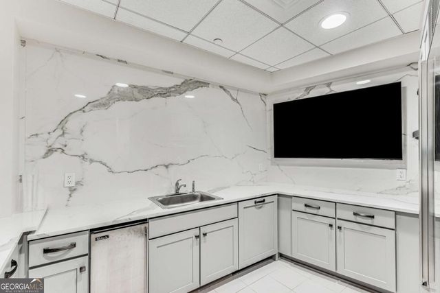 700 Park Regency Place NE 2104, Atlanta, GA 30326