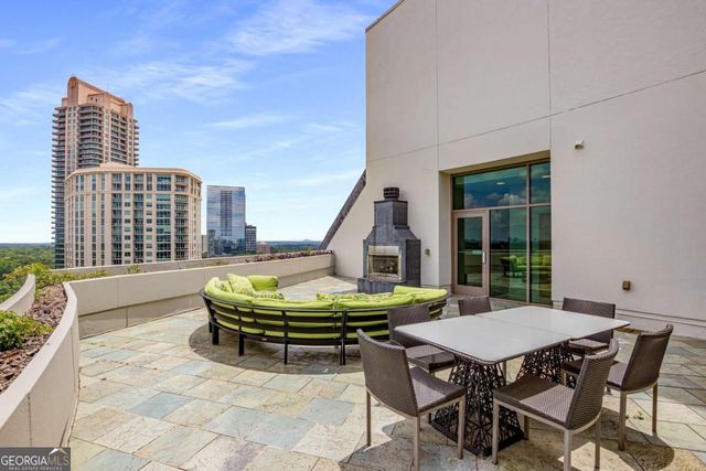 700 Park Regency Place NE 2104, Atlanta, GA 30326