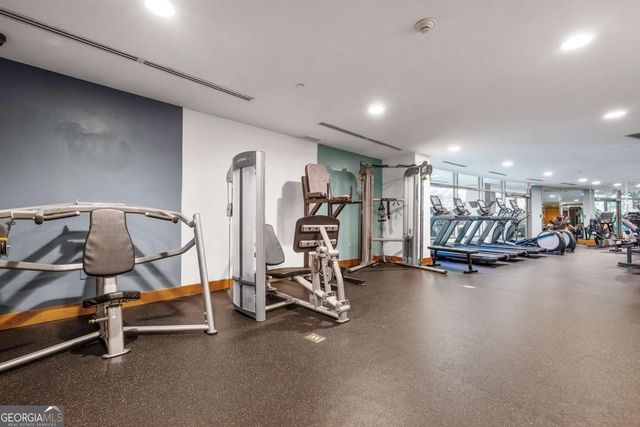 700 Park Regency Place NE 2104, Atlanta, GA 30326