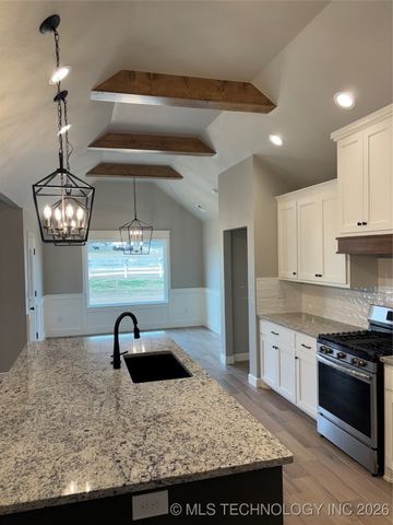 14170 N 54th East Avenue, Collinsville, OK 74021