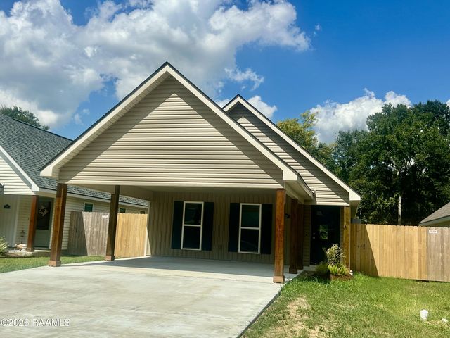 214 Camerons Cove Drive, Carencro, LA 70520