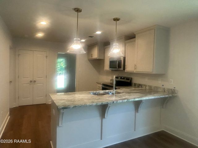 214 Camerons Cove Drive, Carencro, LA 70520
