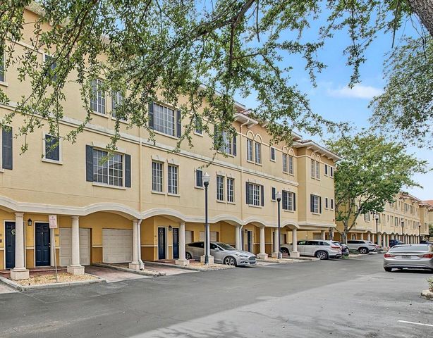 5214 HAMPTON BEACH PLACE 5214, Tampa, FL 33609