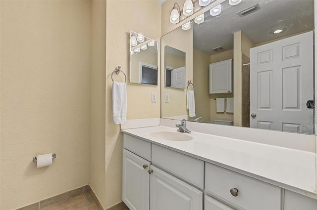 5214 HAMPTON BEACH PLACE 5214, Tampa, FL 33609