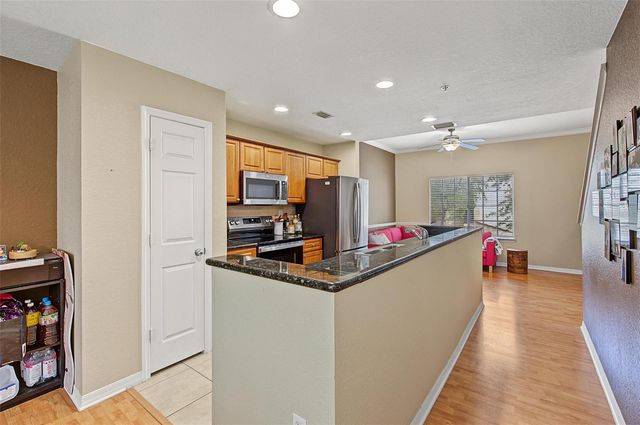 5214 HAMPTON BEACH PLACE 5214, Tampa, FL 33609