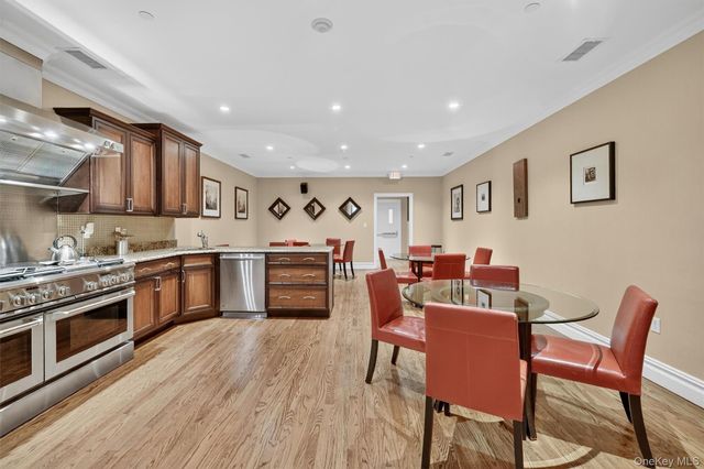 4205 Fred Ill Jr Court, Pearl River, NY 10965