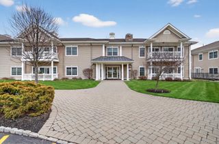 4205 Fred Ill Jr Court, Pearl River, NY 10965