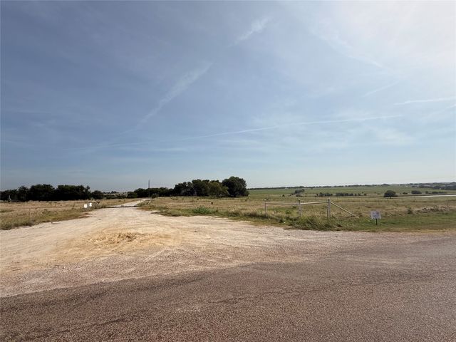 4800 Woodard Avenue, Cleburne, TX 76033