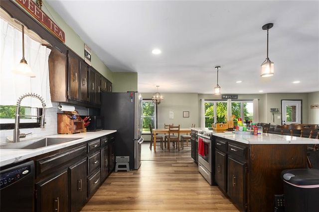 1228 Town And Country Lane, Plattsburg, MO 64477