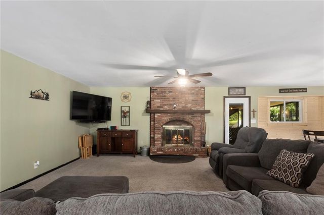 1228 Town And Country Lane, Plattsburg, MO 64477