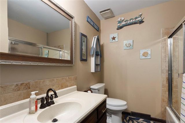 1228 Town And Country Lane, Plattsburg, MO 64477
