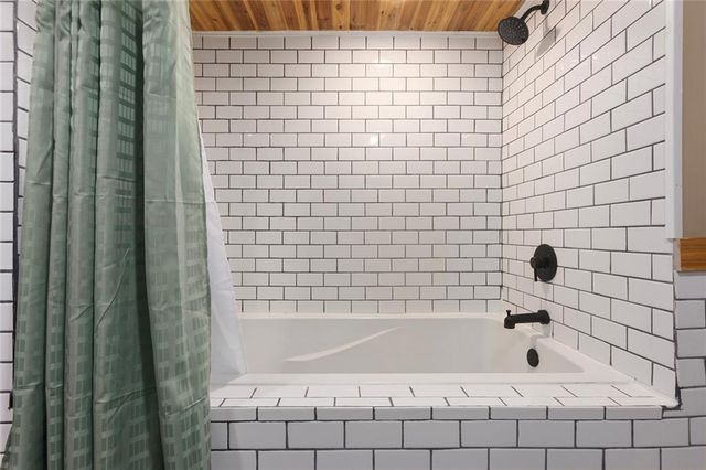 1228 Town And Country Lane, Plattsburg, MO 64477