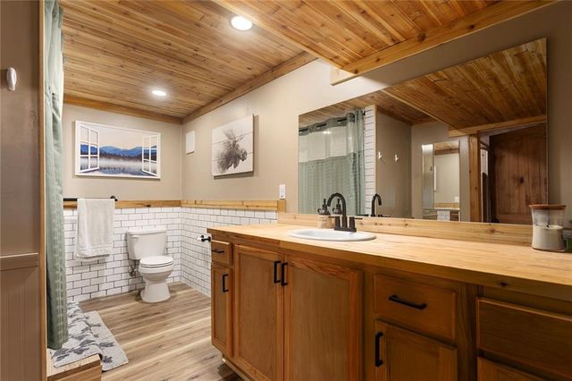 1228 Town And Country Lane, Plattsburg, MO 64477