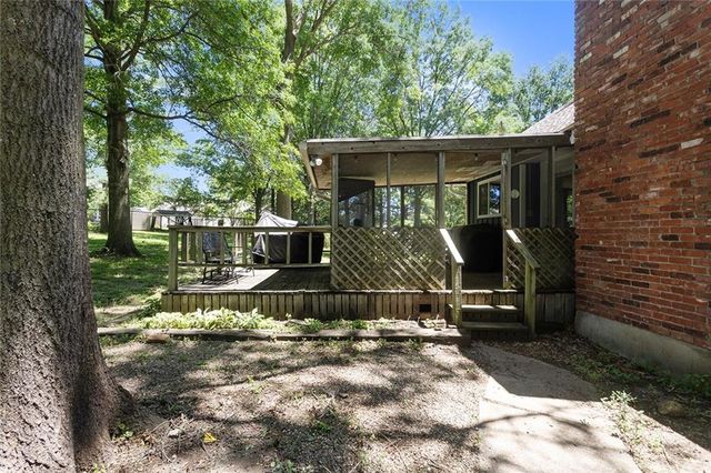 1228 Town And Country Lane, Plattsburg, MO 64477