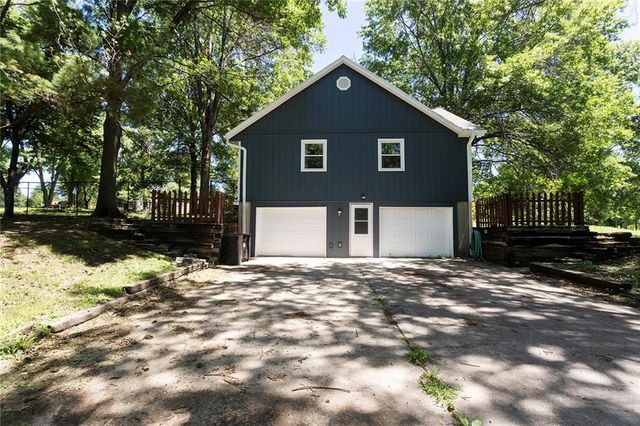 1228 Town And Country Lane, Plattsburg, MO 64477
