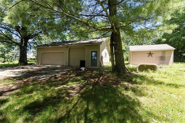 1228 Town And Country Lane, Plattsburg, MO 64477