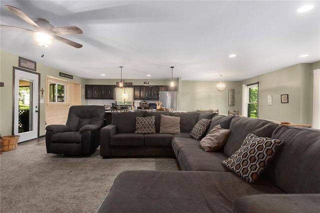1228 Town And Country Lane, Plattsburg, MO 64477