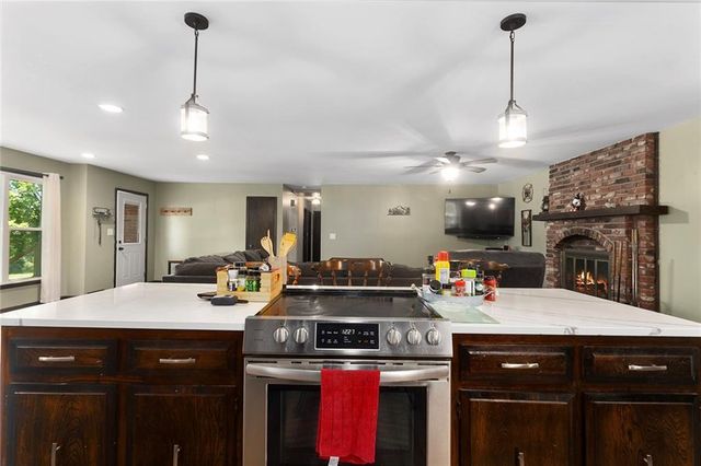 1228 Town And Country Lane, Plattsburg, MO 64477