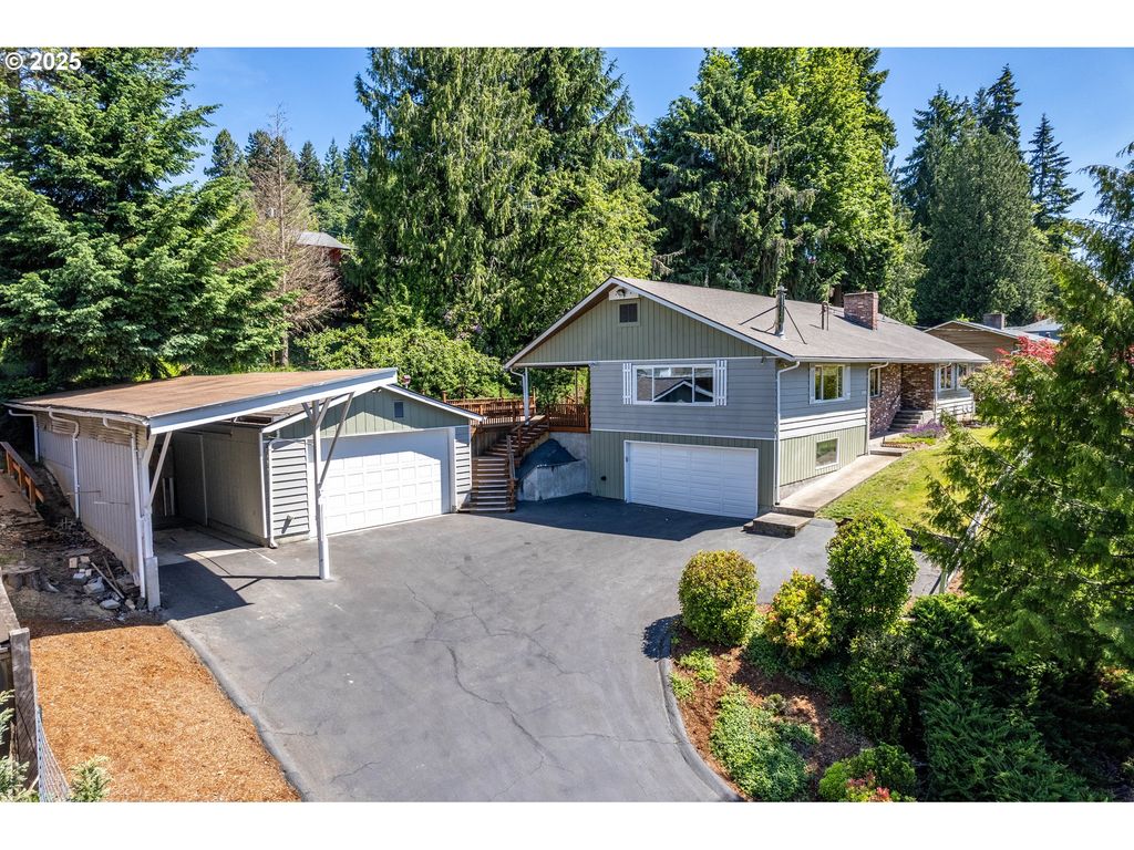 2207 BURCHAM St, Kelso, WA 98626