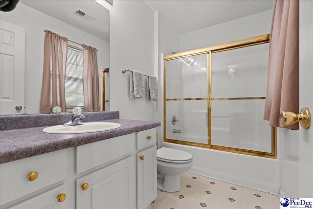 575 Moore Street, Lake City, SC 29560