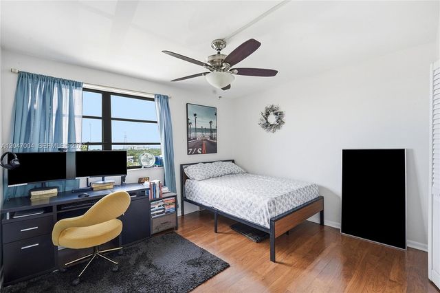 20840 San Simeon Way 609, Miami, FL 33179