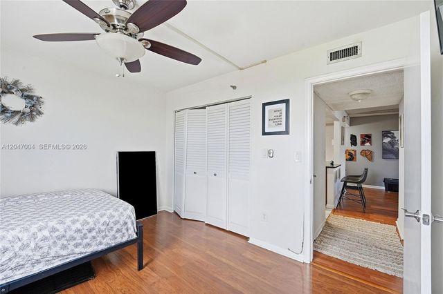 20840 San Simeon Way 609, Miami, FL 33179