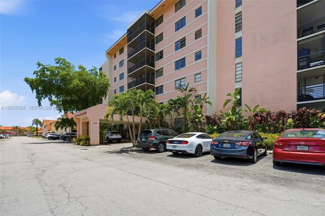 20840 San Simeon Way 609, Miami, FL 33179