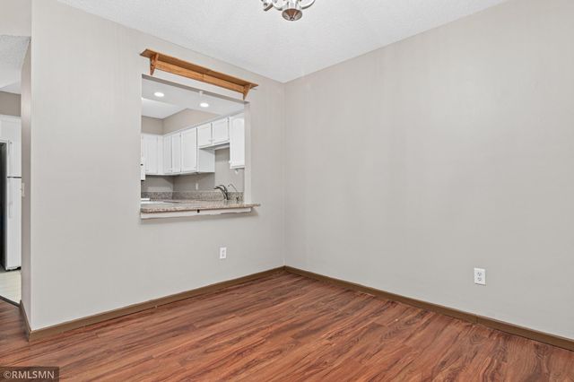 2451 Wimbledon Bay, Woodbury, MN 55125