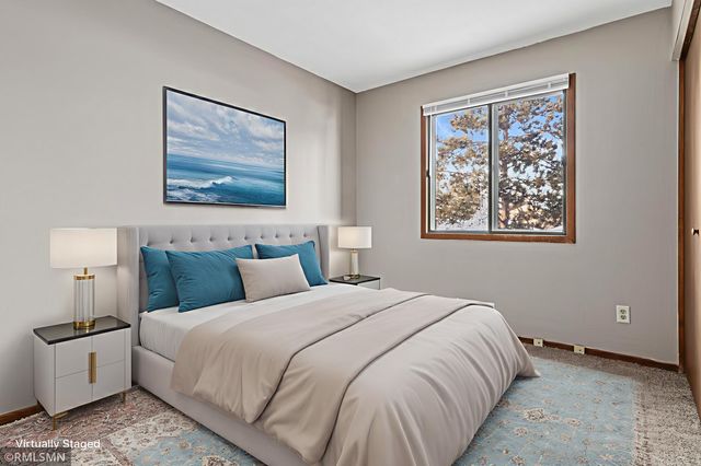 2451 Wimbledon Bay, Woodbury, MN 55125