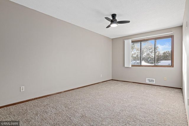 2451 Wimbledon Bay, Woodbury, MN 55125