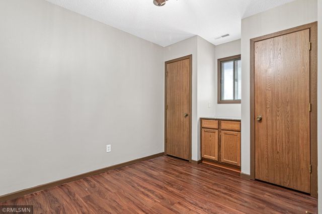 2451 Wimbledon Bay, Woodbury, MN 55125