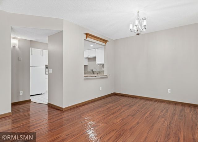 2451 Wimbledon Bay, Woodbury, MN 55125