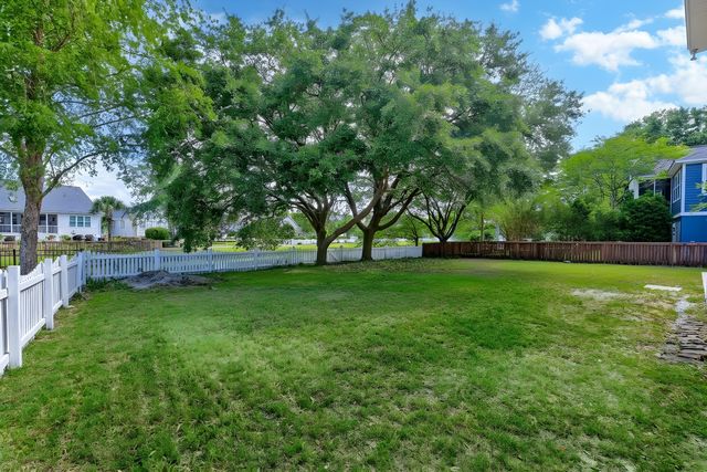 2660 Magnolia Woods Drive, Mount Pleasant, SC 29464