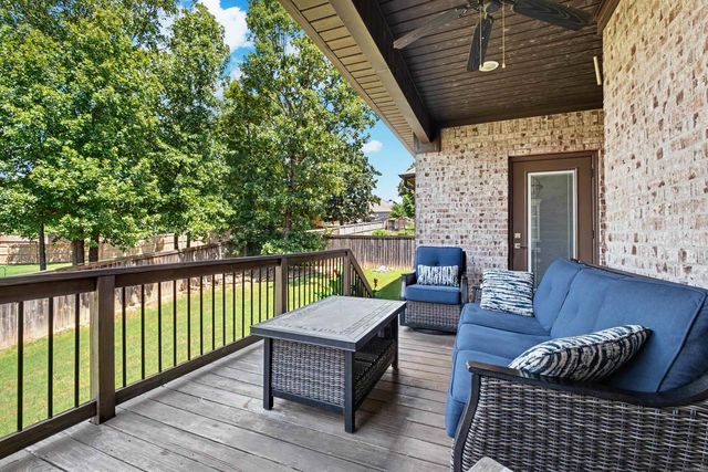 9409 Cliffside Drive, Sherwood, AR 72120