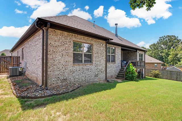 9409 Cliffside Drive, Sherwood, AR 72120