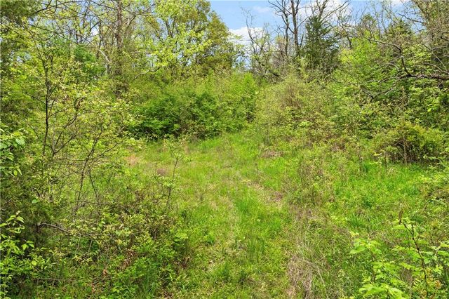 11155 Hubbard Road, Kansas City, KS 66109