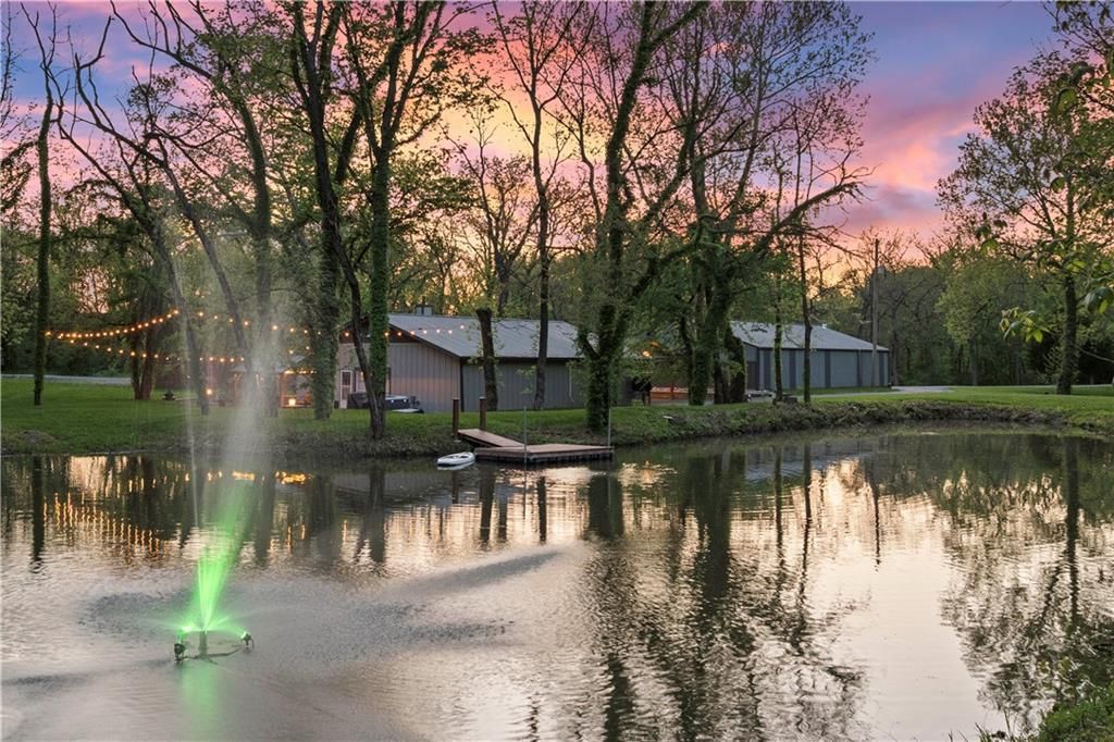 11155 Hubbard Road, Kansas City, KS 66109