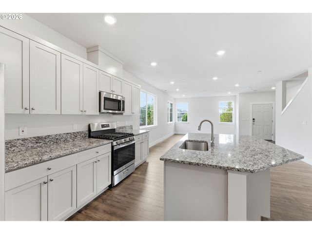 14476 Sw 165TH Ave, Tigard, OR 97224