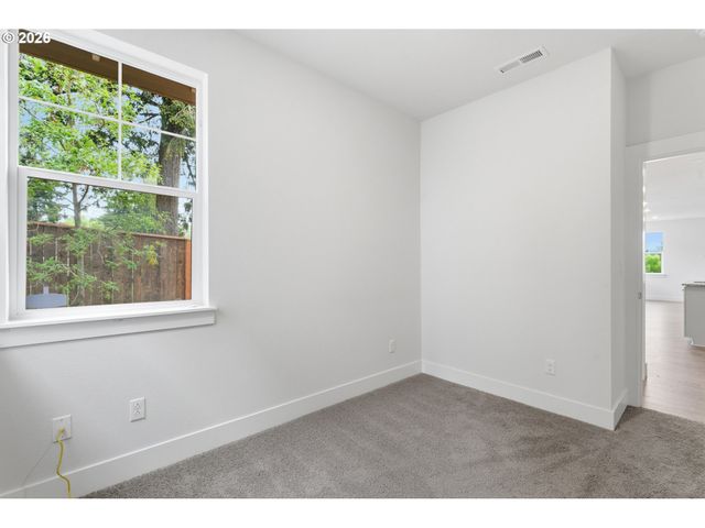 14476 Sw 165TH Ave, Tigard, OR 97224