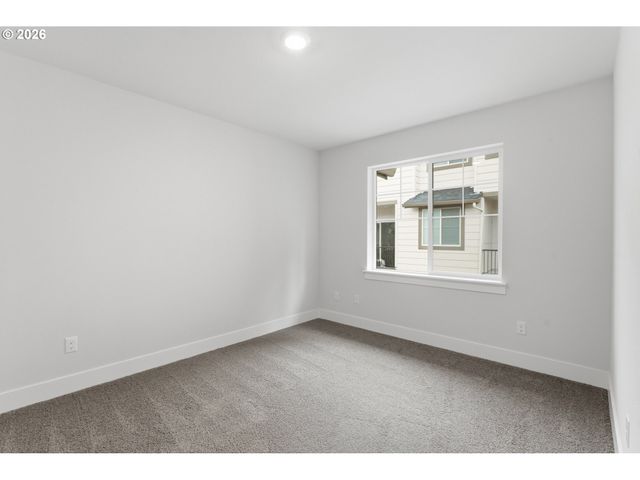 14476 Sw 165TH Ave, Tigard, OR 97224