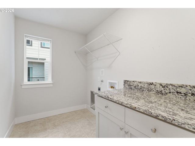 14476 Sw 165TH Ave, Tigard, OR 97224