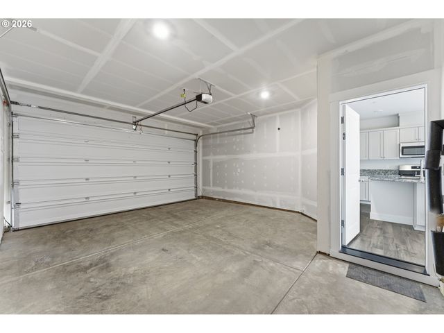 14476 Sw 165TH Ave, Tigard, OR 97224