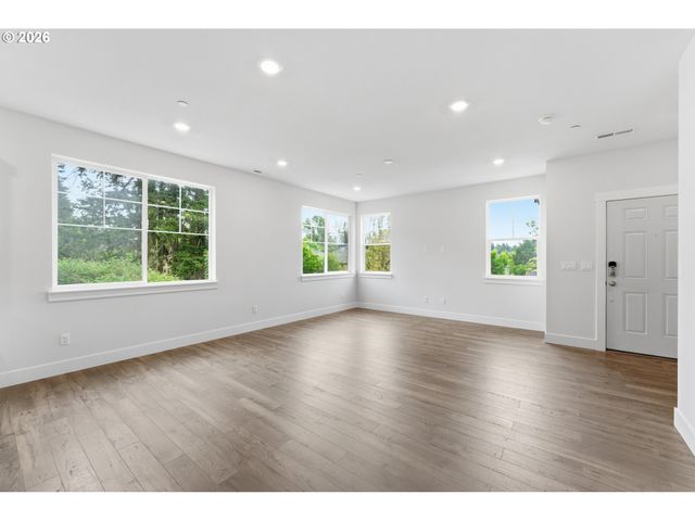 14476 Sw 165TH Ave, Tigard, OR 97224